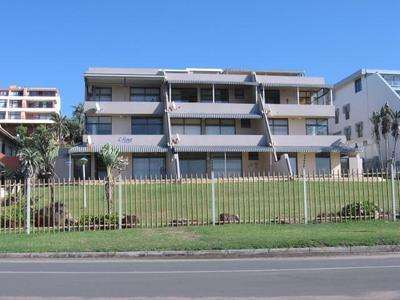 Apartment / Flat For Rent in UVONGO, UVONGO